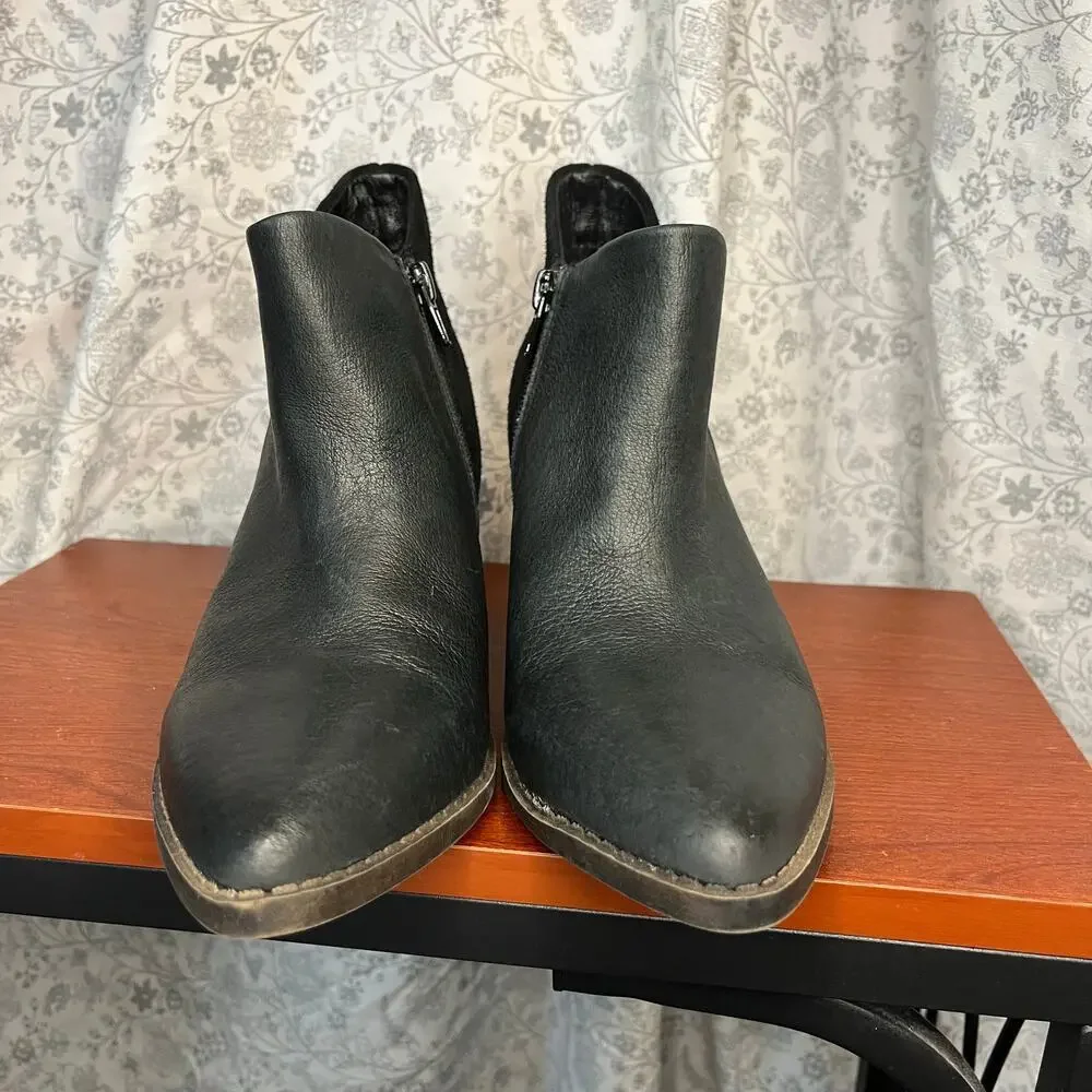 Yellow Box Dannika Black Leather Suede Booties Size 7M Western Ankle Boots